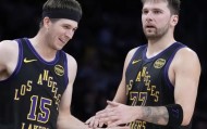 体育官网-记者：湖人想打造独行侠2.0阵容，认可东契奇&amp;amp;里夫斯后场组合